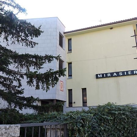 Mirasierra Bustarviejo Exterior photo